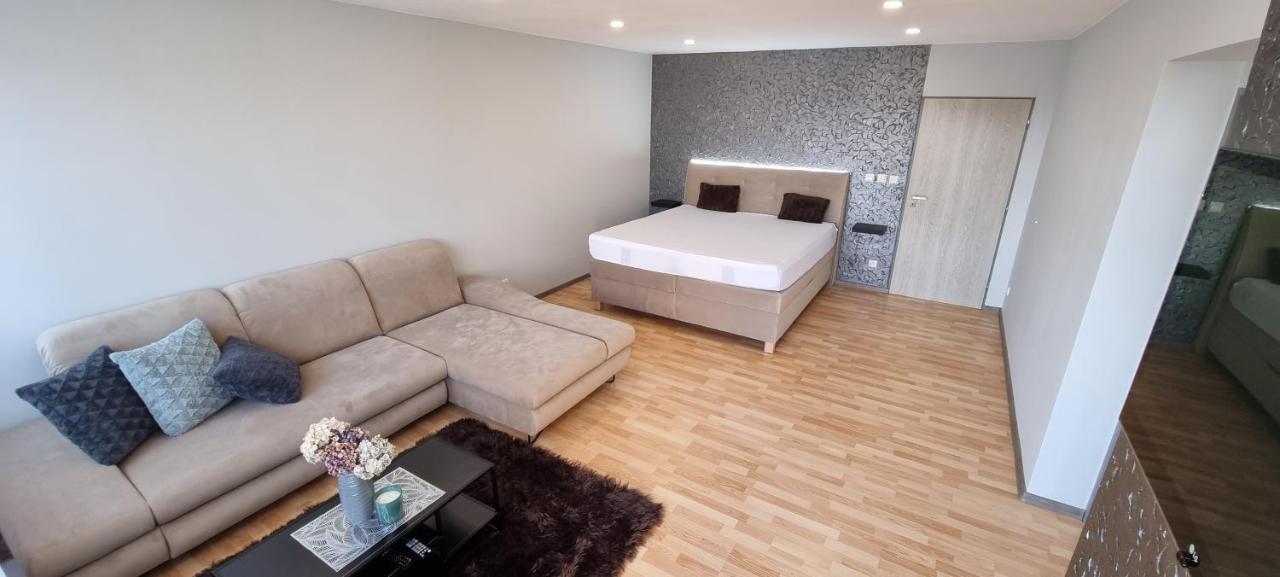 Apartman Viktorie Mikulov Exterior photo