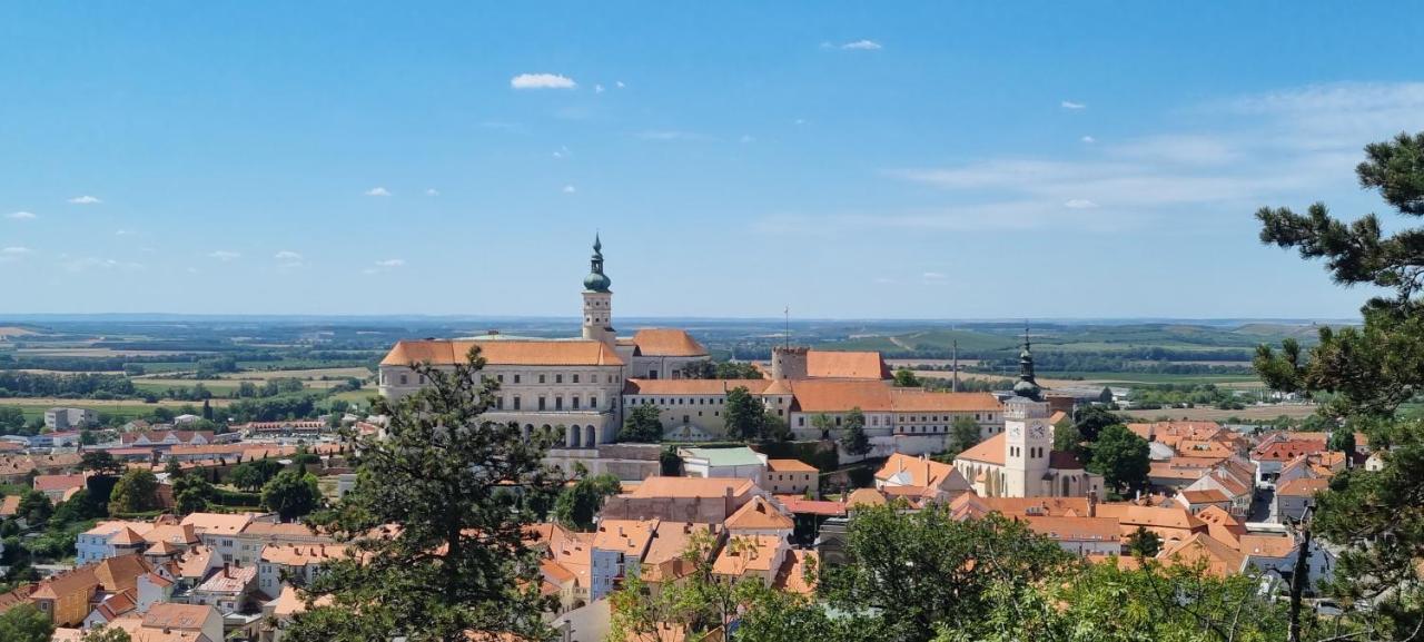 Apartman Viktorie Mikulov Exterior photo